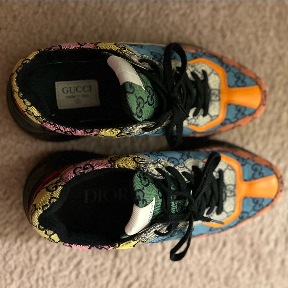 Gucci Sneakers Great Condition selling as is no box unisex - Picture 2 of 6
